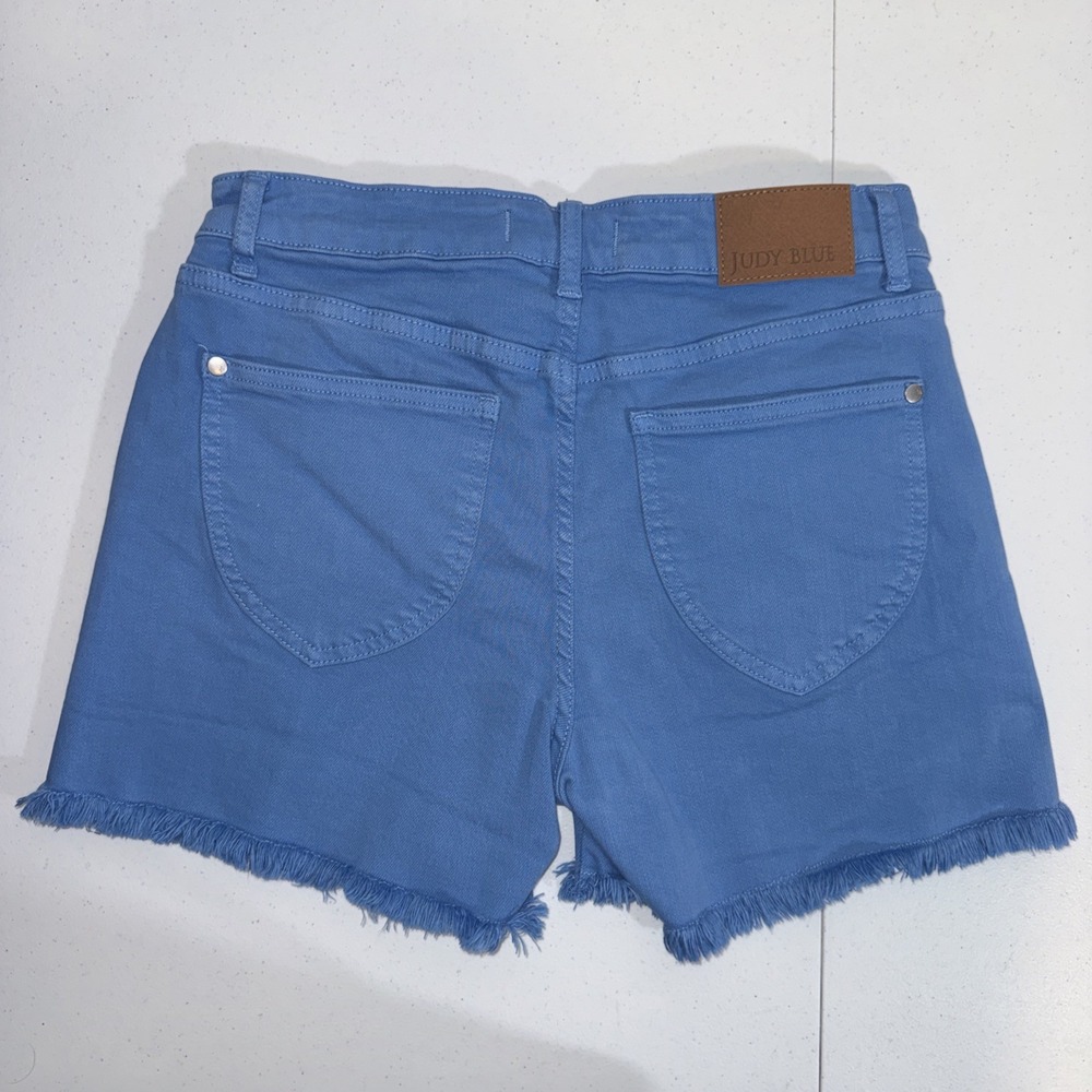 Judy Blue Shorts Women's Size Medium Sky Blue Raw Hem Mid Rise BOHO Festival - Picture 8 of 16
